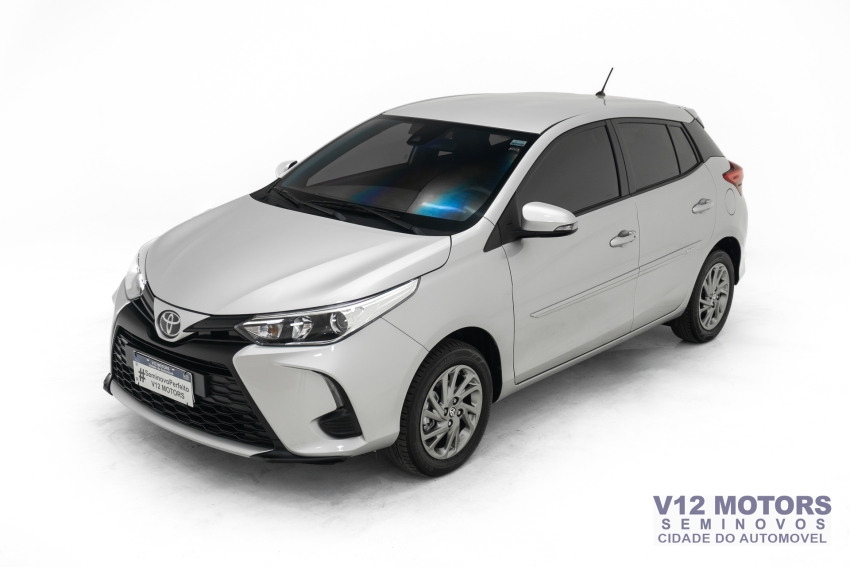 toyota yaris 1.5 16v flex xs multidrive 4p automatico 20251