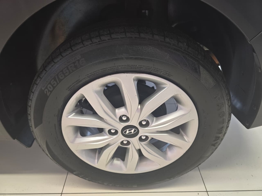 hyundai creta 1.6 16v flex action automatico 4p 202215