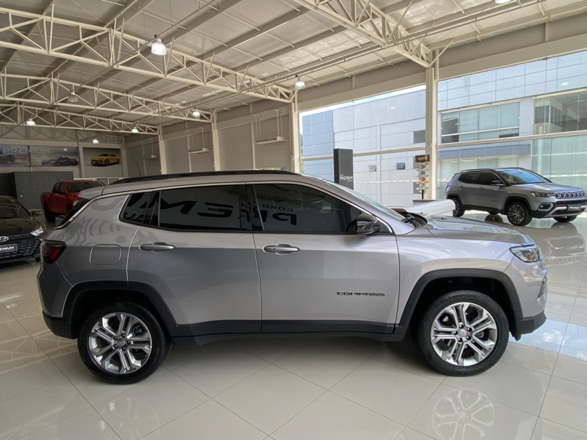 jeep compass 1.3 t270 turbo flex longitude at6 5p automatico 20226