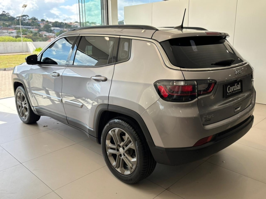 jeep compass 1.3 t270 turbo flex longitude at6 4p automatico 20233