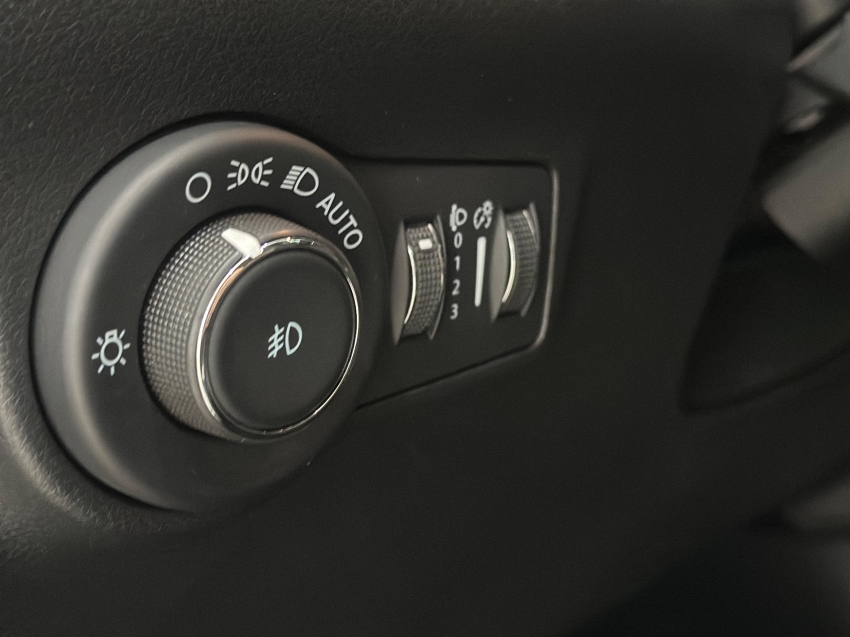 jeep commander 2.0 td380 turbo diesel limited at9 4p automatico 2023