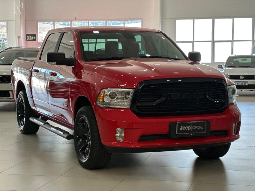ram classic 5.7 v8 gasolina laramie night edition cd 4x4 automatico 4p 2023