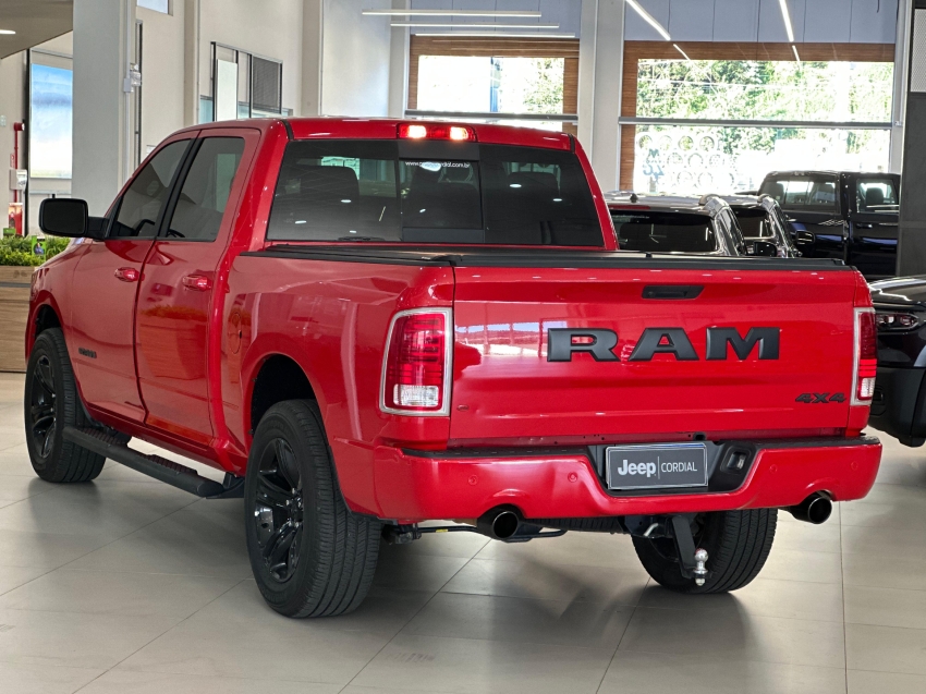 ram classic 5.7 v8 gasolina laramie night edition cd 4x4 automatico 4p 2023