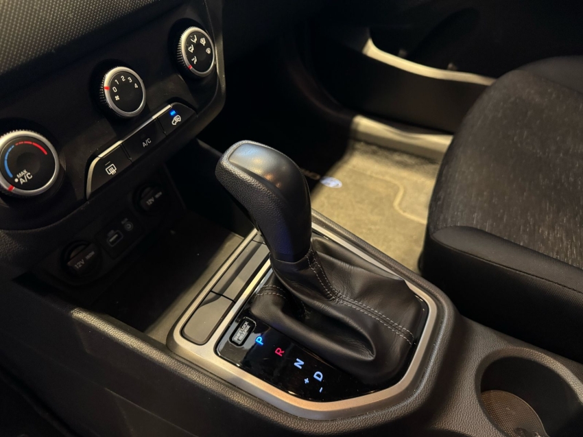 hyundai creta 1.6 16v flex action automatico.