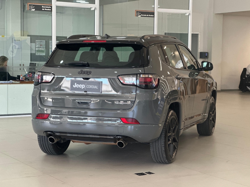 jeep compass 2.0 hurricane 4 turbo gasolina blackhawk at9 1.9 5p automatico 2025