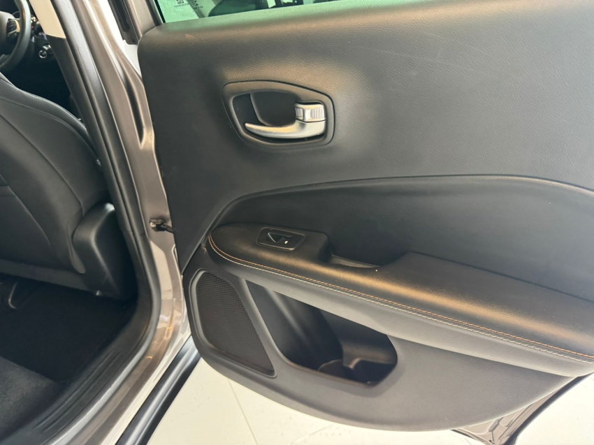 jeep compass 2.0 16v flex sport 4x4 automatico 4p 2018