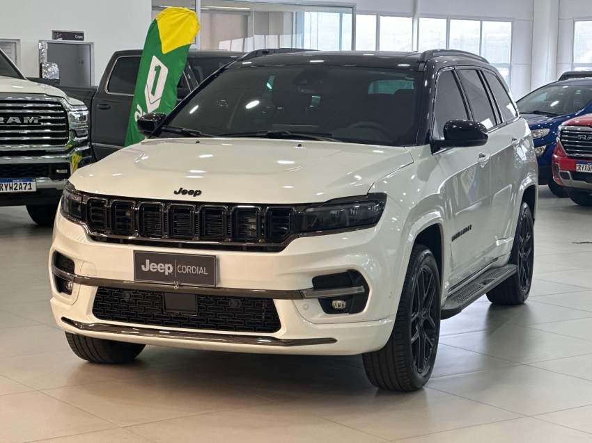jeep commander 2.0 hurricane 4 turbo gasolina blackhawk at9 4p automatico 2025