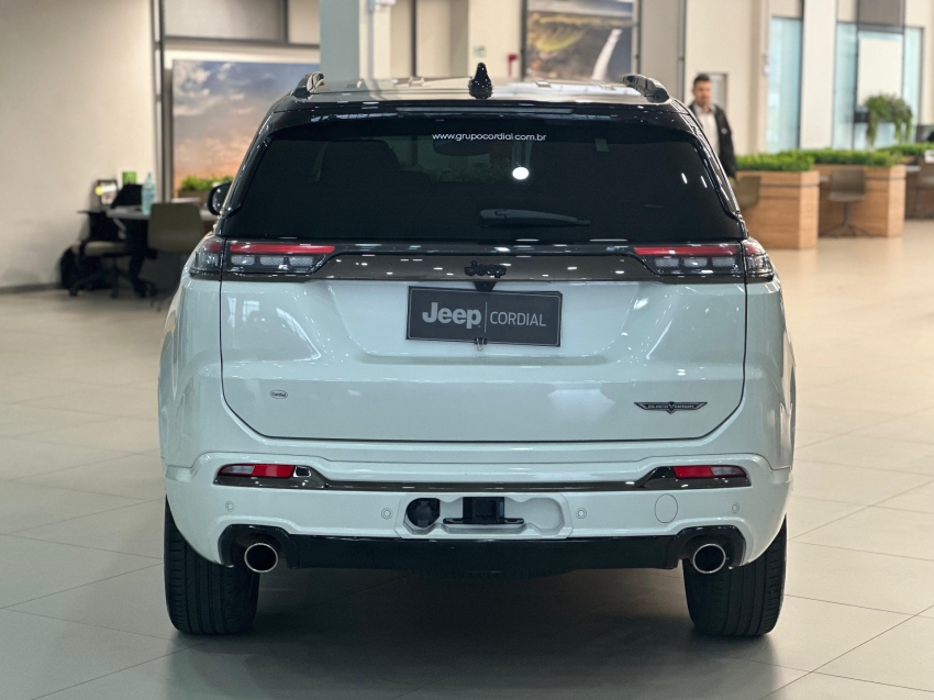 jeep commander 2.0 hurricane 4 turbo gasolina blackhawk at9 4p automatico 2025