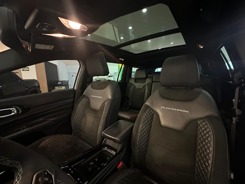 jeep commander 2.0 hurricane 4 turbo gasolina blackhawk at9 4p automatico 2025