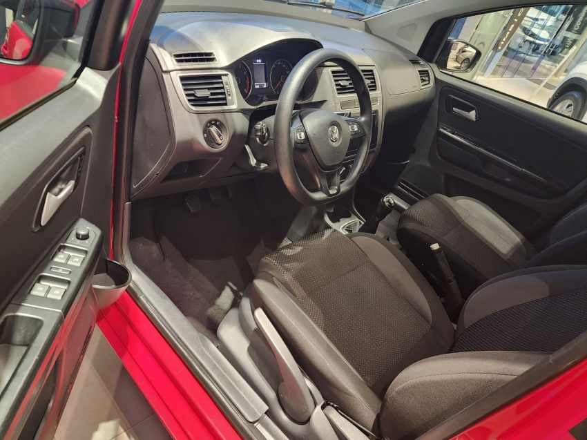 volkswagen fox 1.6 msi total flex connect 4p manual.