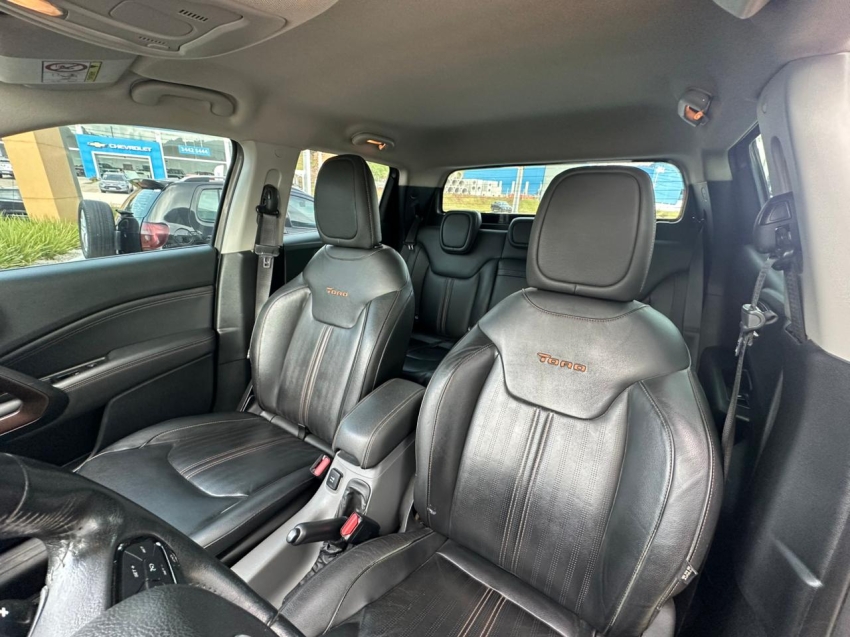 fiat toro 2.0 16v turbo diesel volcano 4wd at9 4p automatico 2020