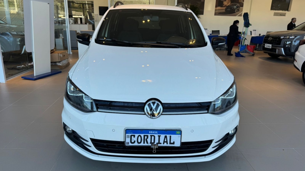 volkswagen fox 1.0 mpi track 12v flex 4p manual 2017