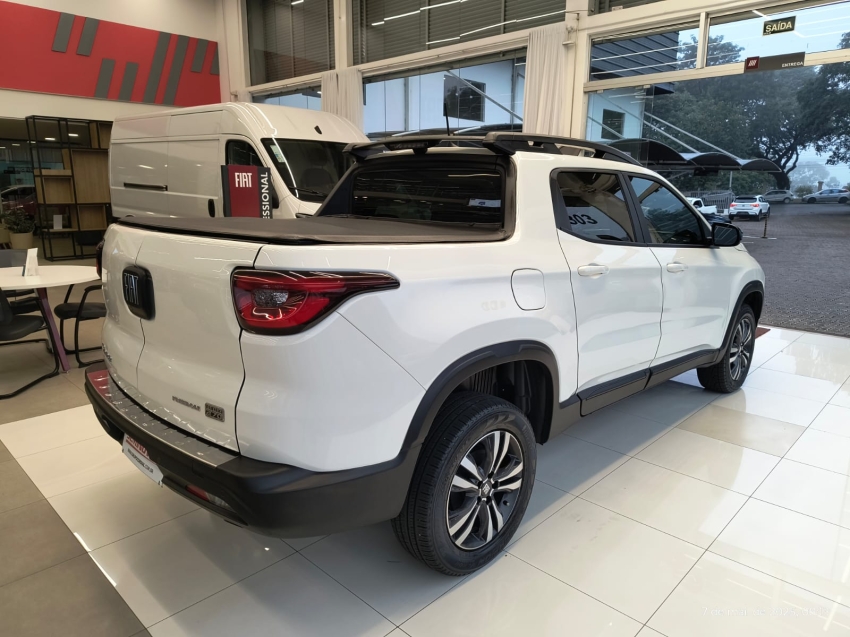 fiat toro 1.3 turbo 270 flex freedom at6.