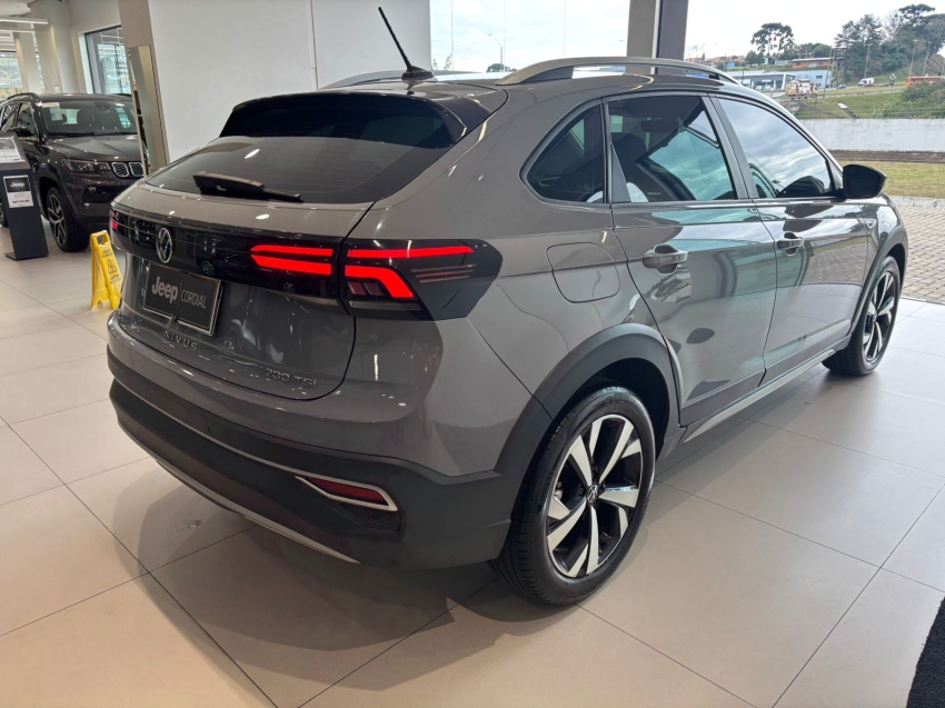 volkswagen nivus 1.0 200 tsi total flex highline automatico 4p 2023