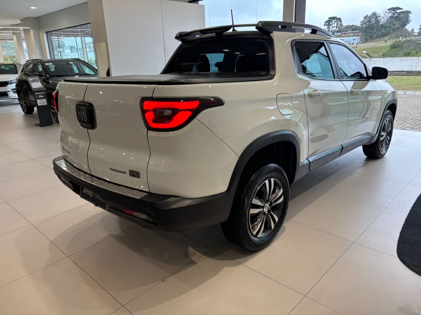 fiat toro 1.3 turbo 270 flex freedom at6 4p manual 2022