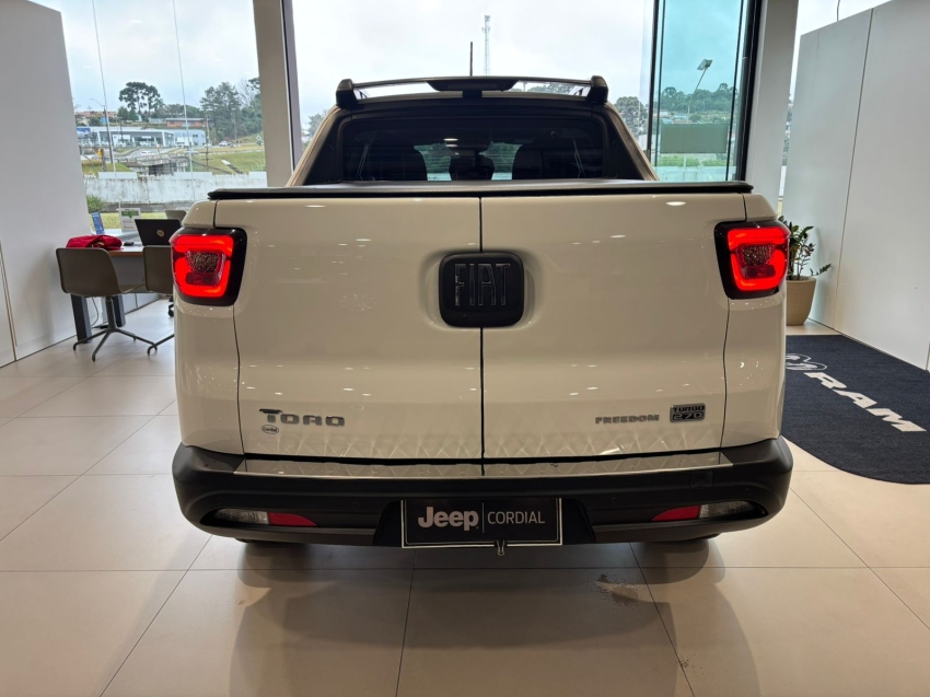 fiat toro 1.3 turbo 270 flex freedom at6 4p manual 2022