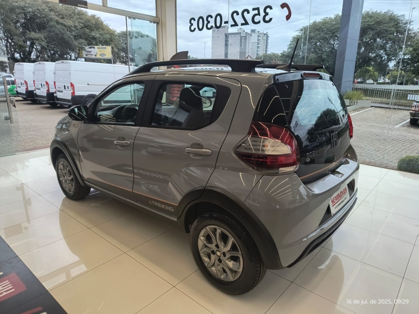 fiat mobi 1.0 evo flex trekking manual 5p 2023