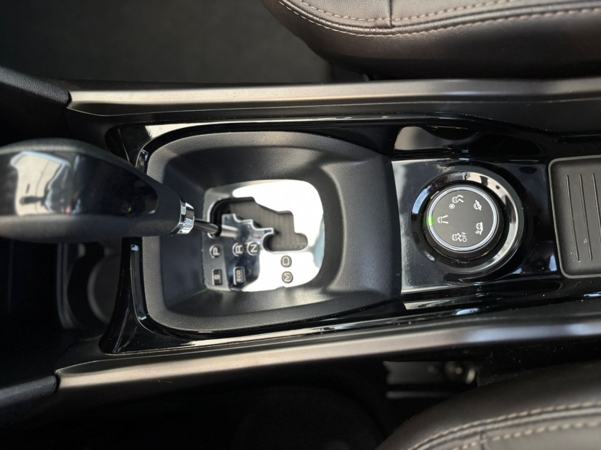 peugeot 2008 1.6 16v thp flex griffe 4p automatico 2022