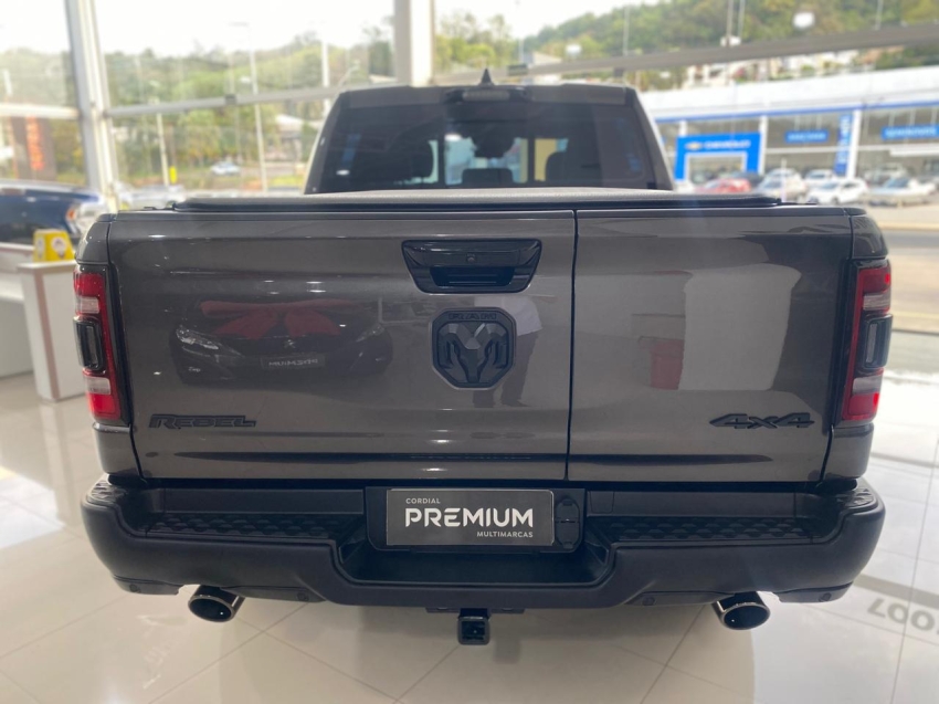 ram 1500 5.7 v8 gasolina rebel cd 4x4 automatico 4p 2023