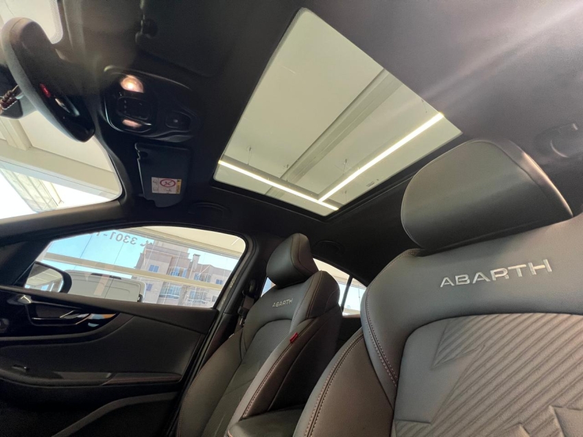 fiat fastback 1.3 turbo 270 flex abarth at6 5p automatico 2026 fiat fastback 1.3 turbo 270 flex abarth at6 5p automatico 2026