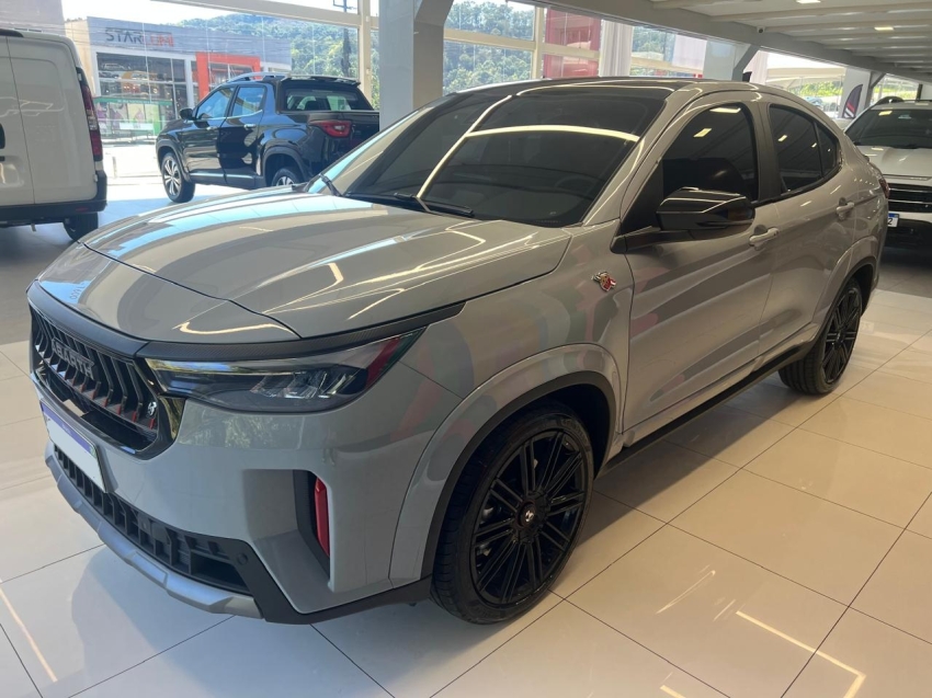 fiat fastback 1.3 turbo 270 flex abarth at6 5p automatico 2026