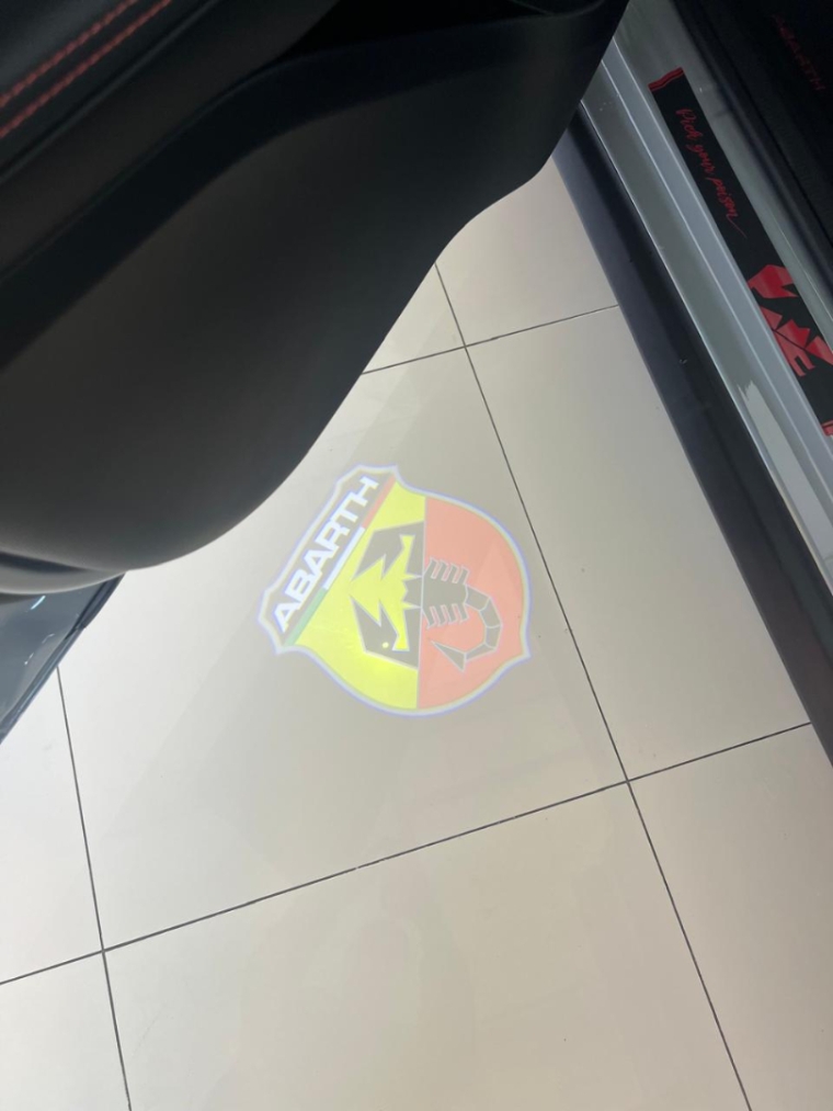 fiat fastback 1.3 turbo 270 flex abarth at6 5p automatico 2026