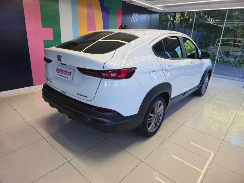 fiat fastback 1.0 turbo 200 flex cvt 4p automatico 2024