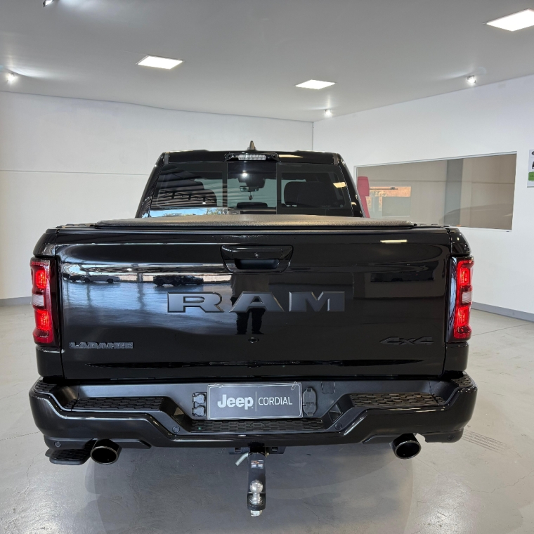 ram 1500 3.0 hurricane 6 biturbo gasolina laramie night edition cd 4x4 automatico 4p 2025