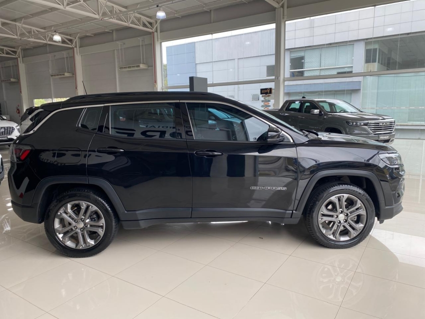 jeep compass 1.3 t270 turbo flex longitude at6 4p automatico 2024