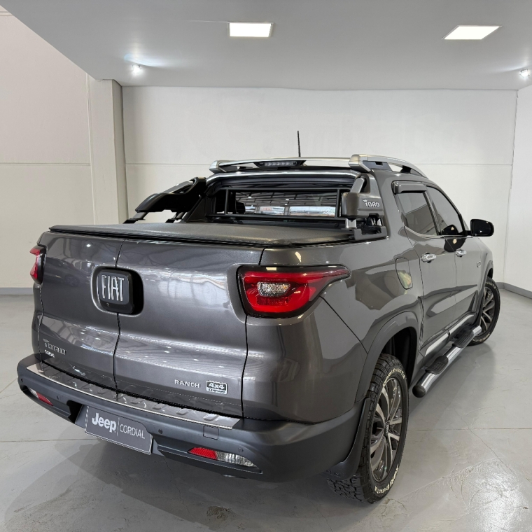 fiat toro 2.0 16v turbo diesel ranch 4wd at9 5p automatico 2023