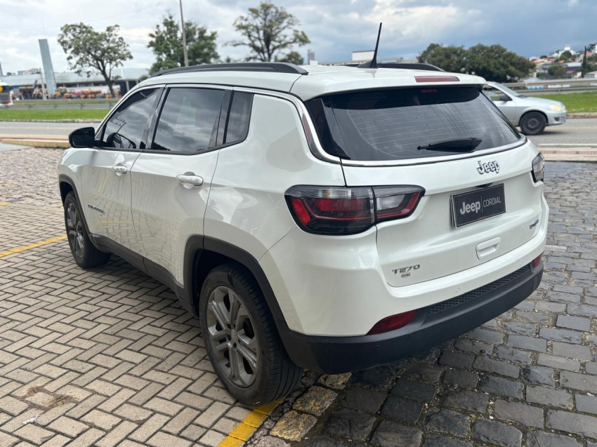 jeep compass 1.3 t270 turbo flex longitude at6 5p automatico 20233