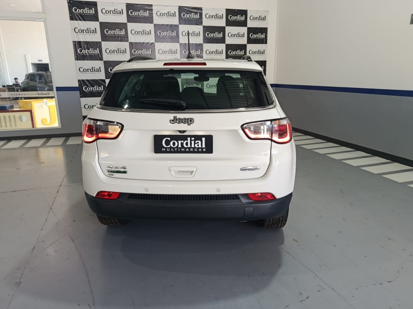 jeep compass 2.0 16v diesel longitude 4x4 automatico 5p 202116