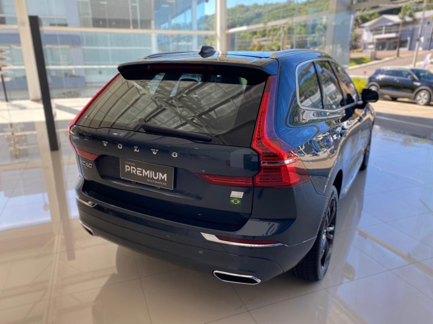 volvo xc60 2.0 t8 hybrid momentum awd geartronic flex 5p automatico 20214