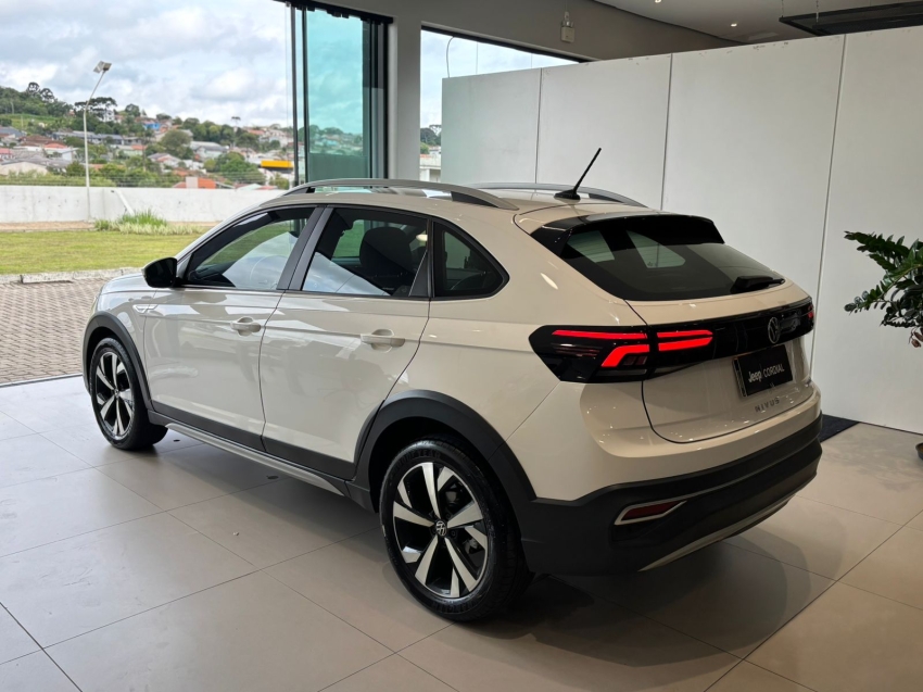 volkswagen nivus 1.0 200 tsi total flex highline automatico 4p 20234