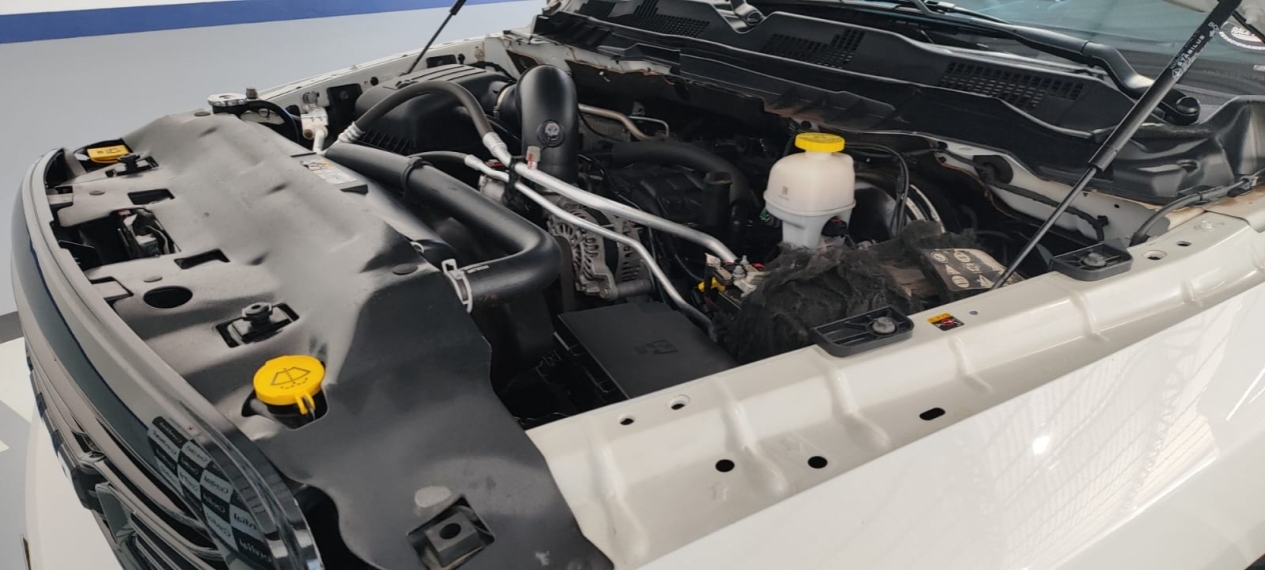 ram classic 5.7 v8 gasolina laramie night edition cd 4x4 automatico 4p 20226