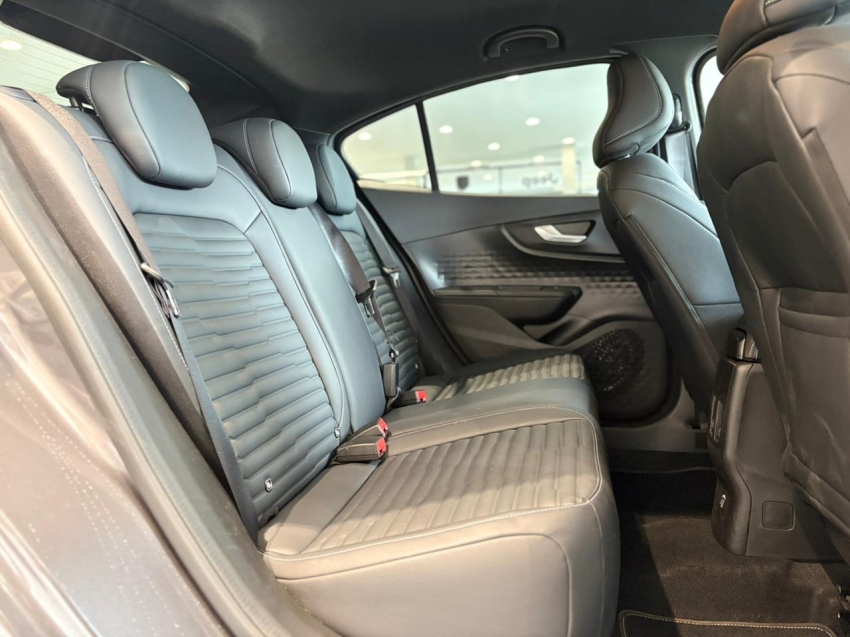 fiat fastback 1.3 turbo 270 flex limited edition at6 4p automatico 202512