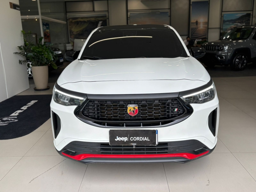 fiat fastback 1.3 turbo 270 flex abarth at6 4p automatico 20244