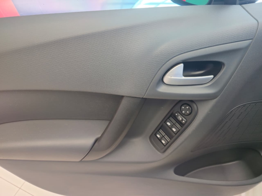 citroen c3 1.6 vti 120 flex attraction eat6 4p automatico 201813