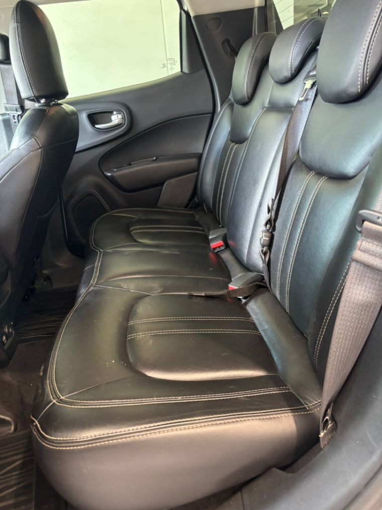 fiat toro 2.0 16v turbo diesel freedom 4wd at9 4p automatico 202210