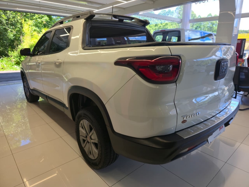 fiat toro 1.8 16v evo flex freedom at6 4p automatico 20203