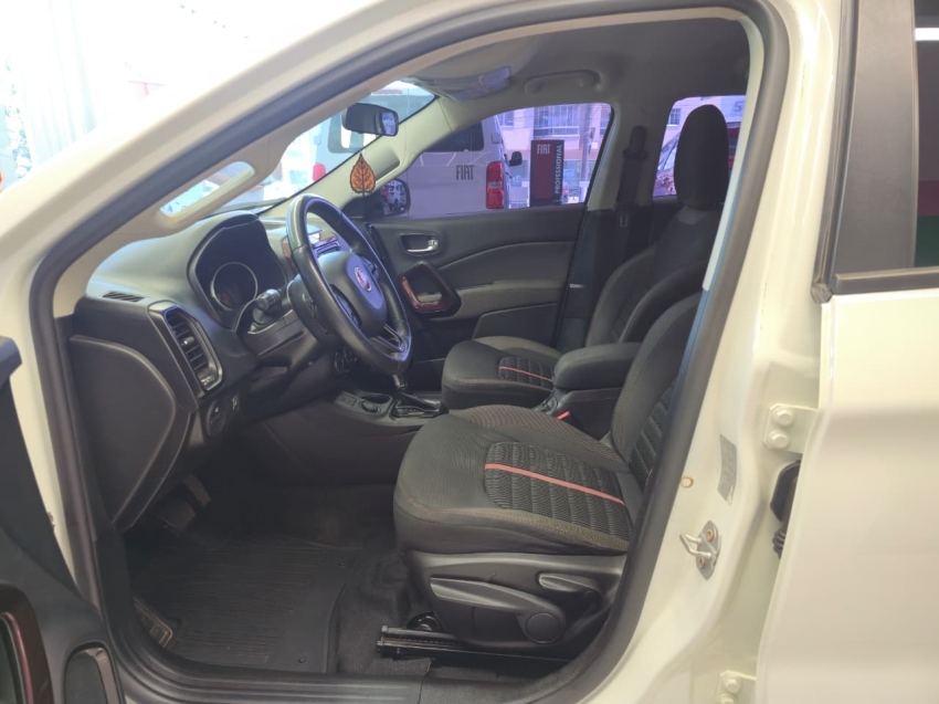 fiat toro 1.8 16v evo flex freedom at6 4p automatico 202011