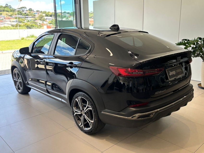 fiat fastback 1.3 turbo 270 flex limited edition at6 5p automatico 20233