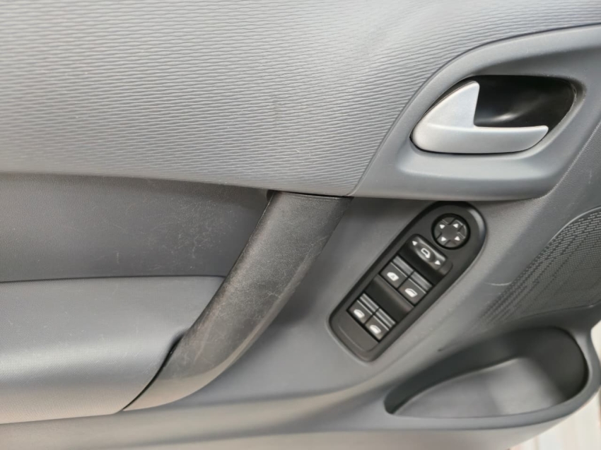 citroen c3 1.6 vti 120 flex attraction eat6 4p automatico 201813