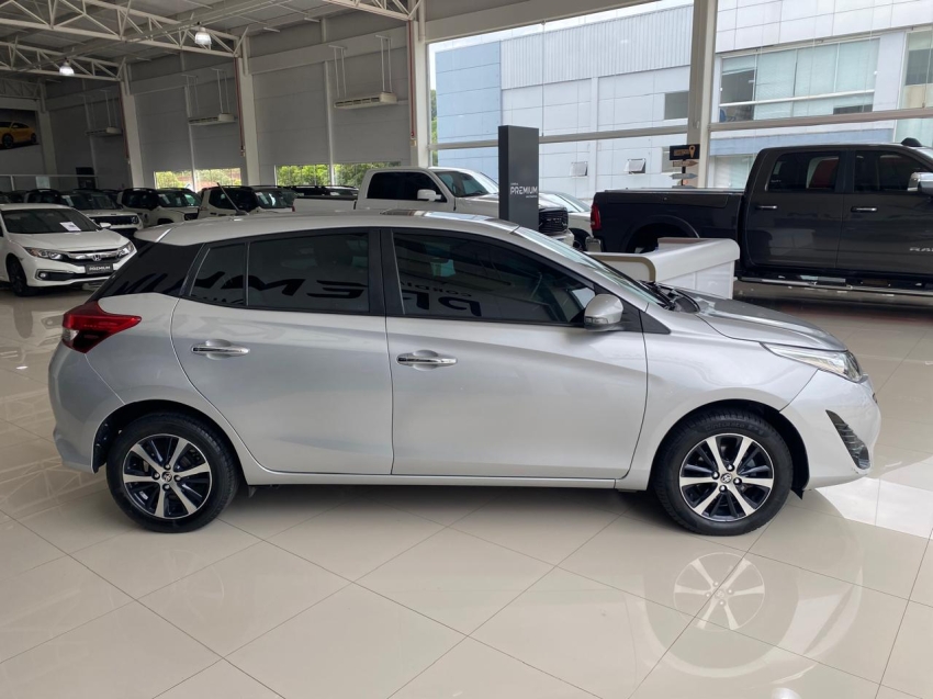 toyota yaris 1.5 16v flex xls multidrive 5p automatico 20196