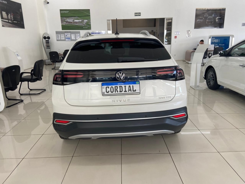 volkswagen nivus 1.0 200 tsi total flex highline automatico 5p 20223