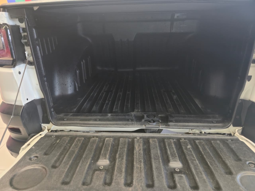 fiat strada 1.3 firefly flex volcano cd cvt 4p automatico 20236