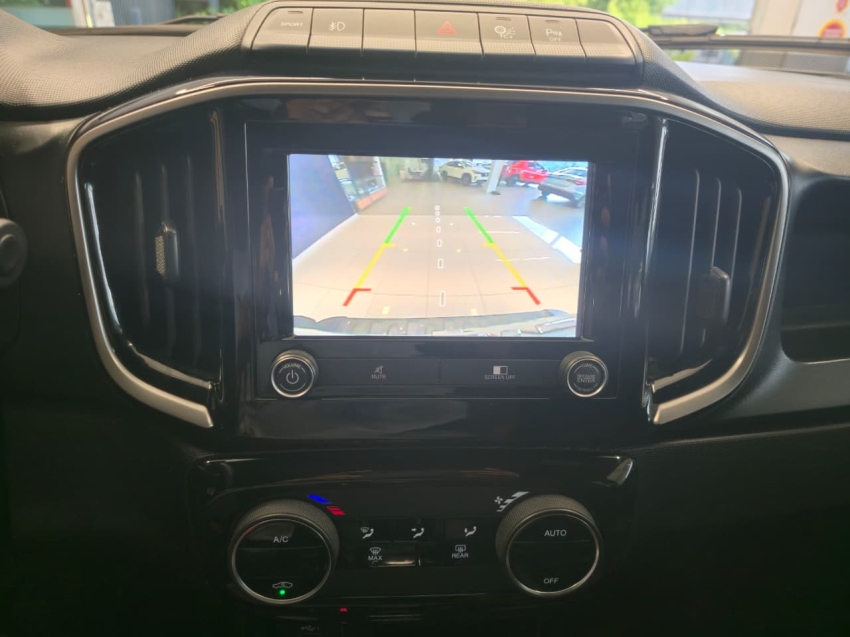 fiat strada 1.3 firefly flex volcano cd cvt 4p automatico 202310