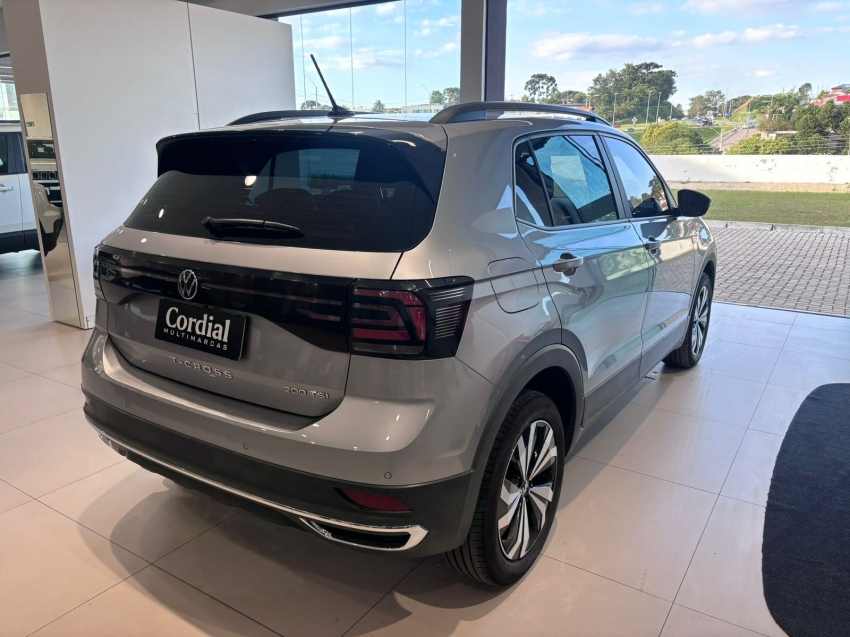 volkswagen t-cross 1.0 200 tsi total flex comfortline automatico 4p 20244