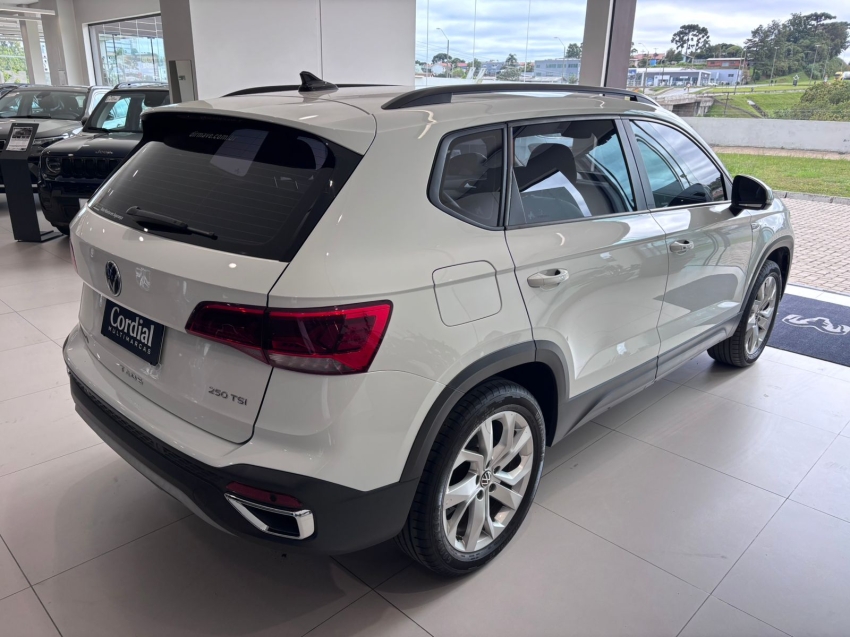 volkswagen taos 1.4 250 tsi total flex comfortline automatico 4p 20234