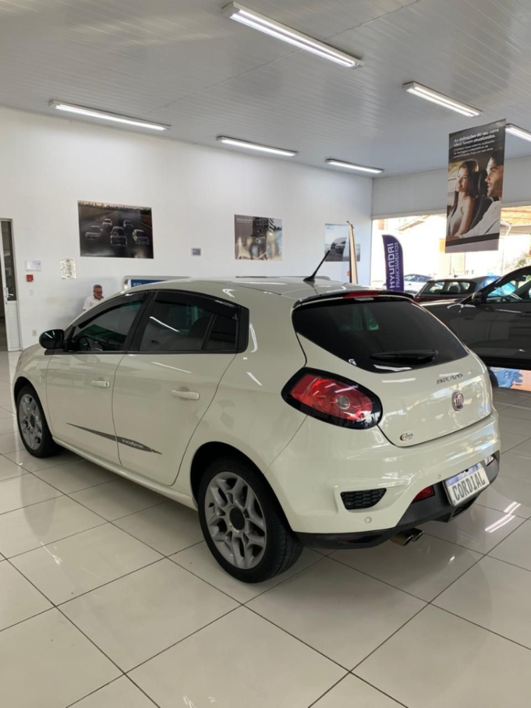 fiat bravo 1.8 blackmotion 16v flex 4p manual 5p 20163